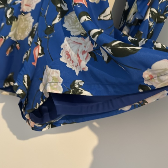 Karina Grimaldi size small floral romper worn once - Picture 2 of 2